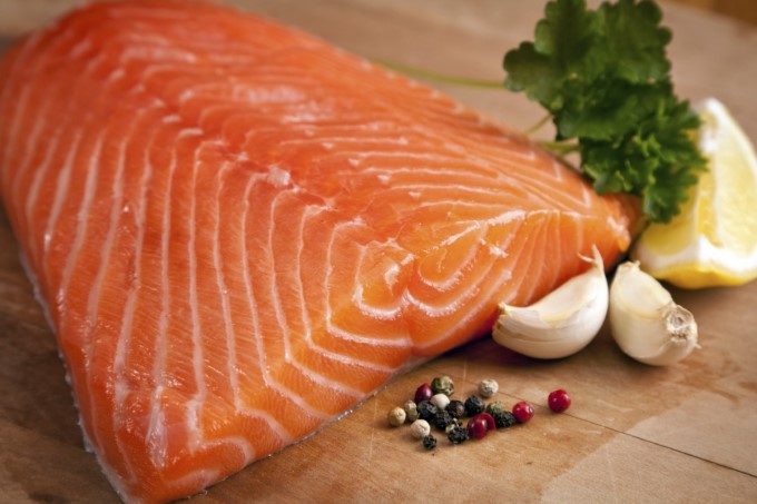 Omega - 3 có trong cá giúp ức chế sự viêm nhiễm