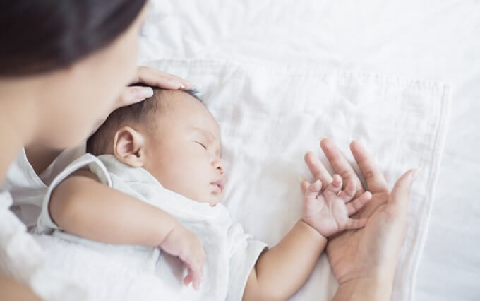 Vuốt Ve Giúp Bé Bớt Căng Thẳng