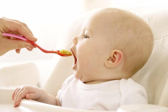 Thức Ăn Ảnh Hưởng Trực Tiếp Đến Quá Trình Đi Ngoài Của Trẻ